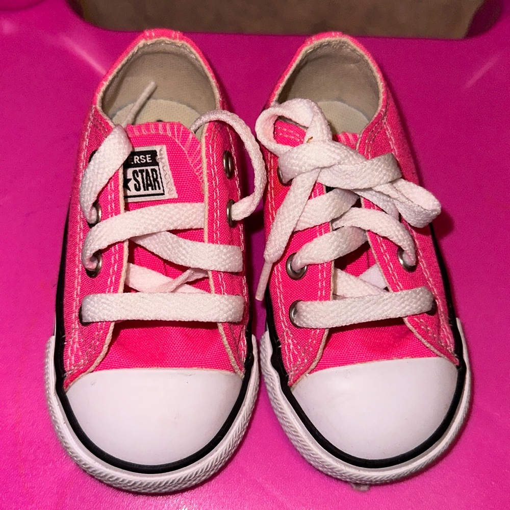 Converse size 5